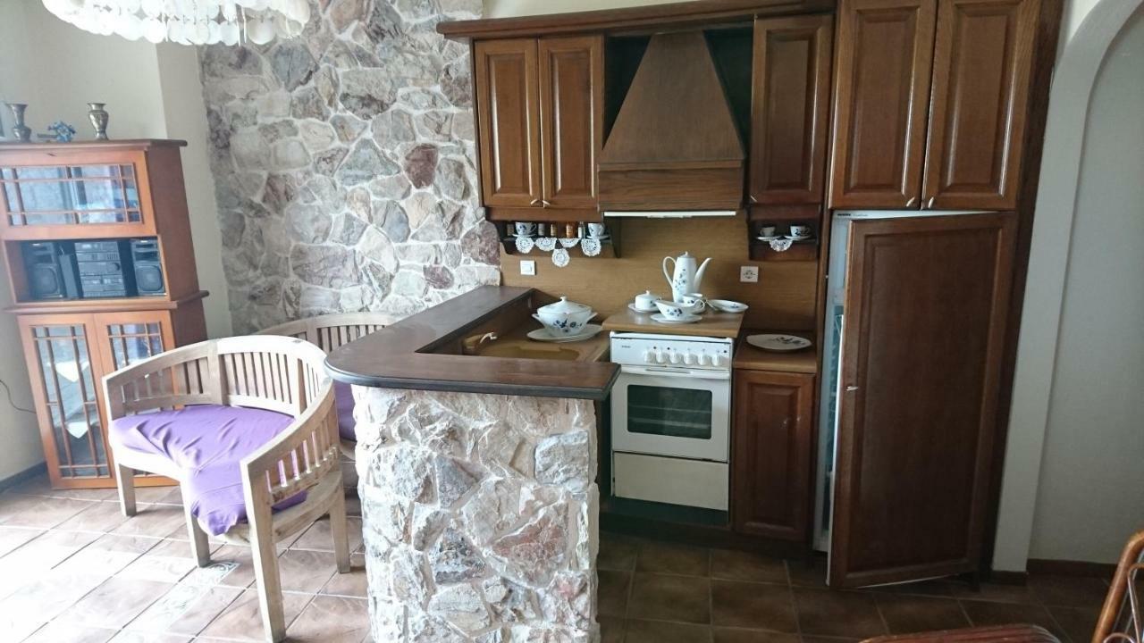 Το Πετρινο Agia Marina Mikrolimanou Exterior foto